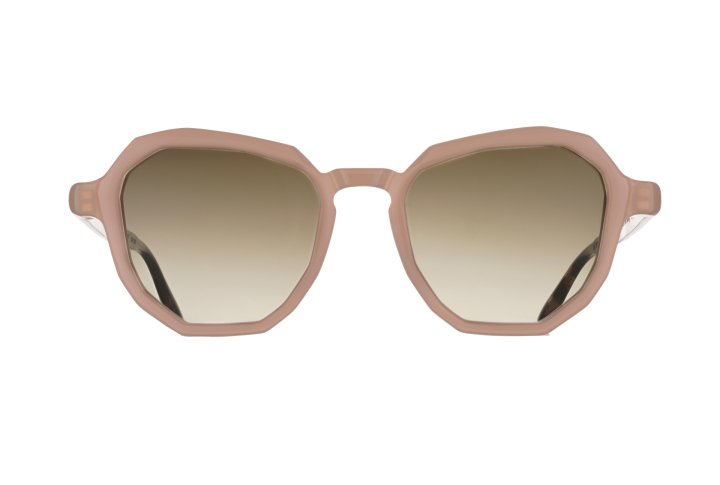 Milky Blush Light with Brown Graded