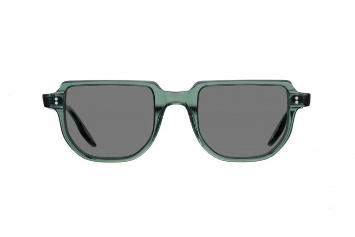 Emerald Eyes with Light Grey