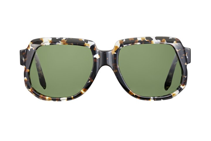 Dark Tort with Green