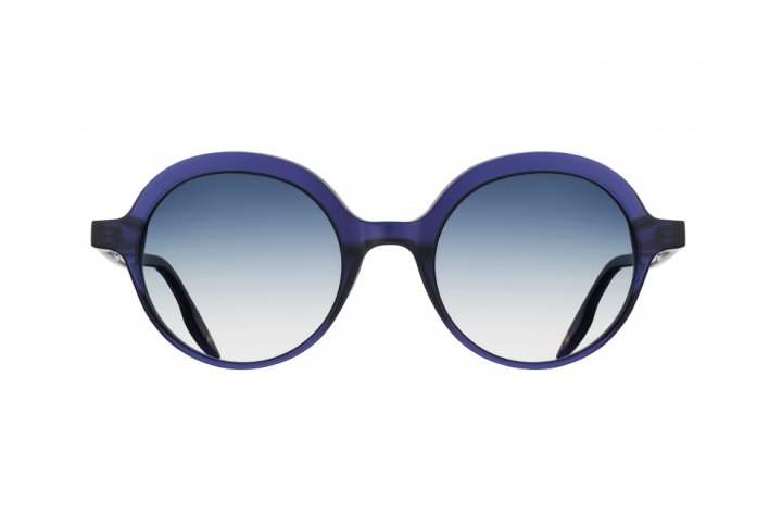 Blue Light Sapphire with Navy