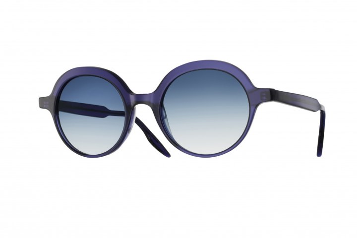 Blue Light Sapphire with Navy