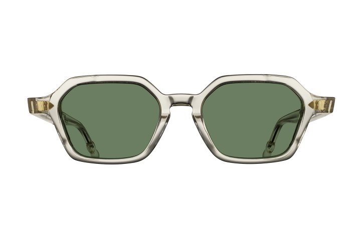 LIGHT CHAMPAGNE WITH GREEN